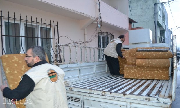 Sur’dan göç eden aileye Bursa Umut Kervanı sahip çıktı